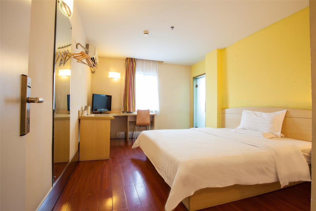 7Days Inn Shanghai Caobao Road Metro Station Εξωτερικό φωτογραφία