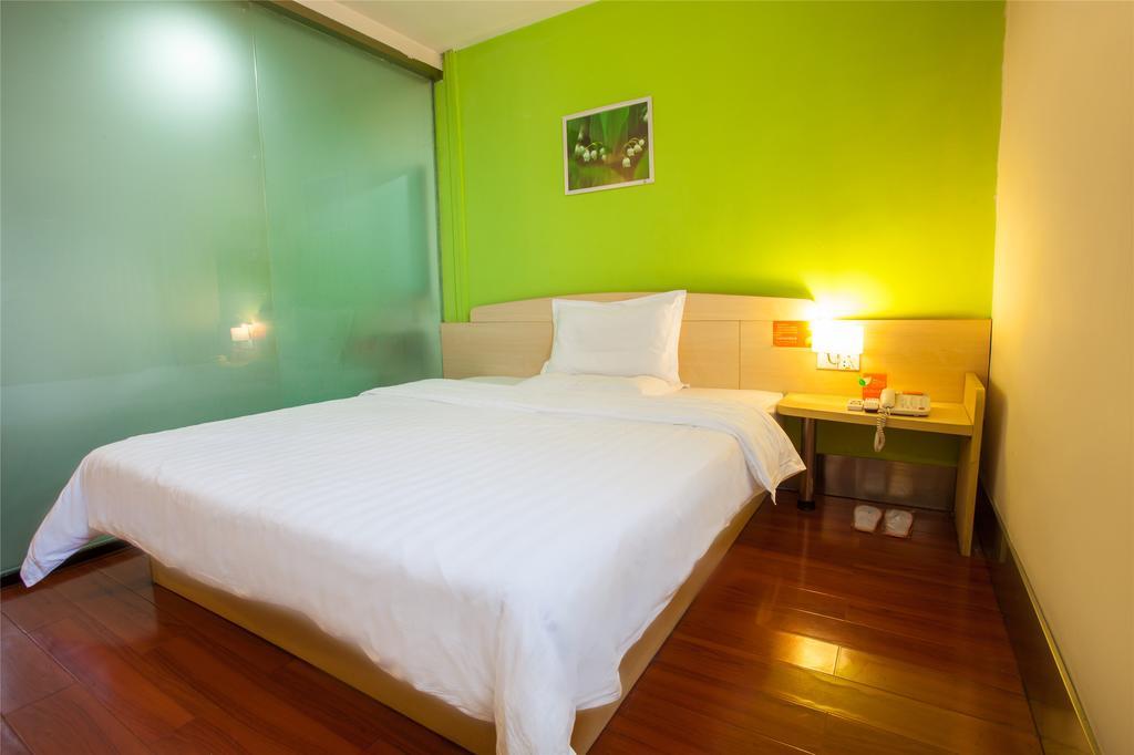 7Days Inn Shanghai Caobao Road Metro Station Δωμάτιο φωτογραφία